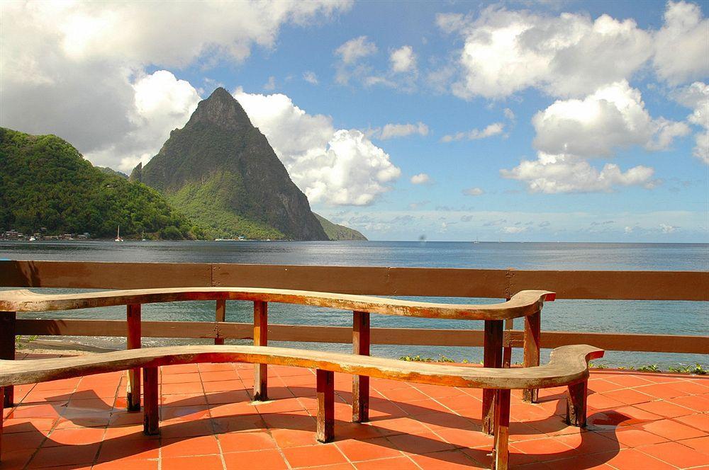 Still Beach House Hotel Soufriere Exterior photo