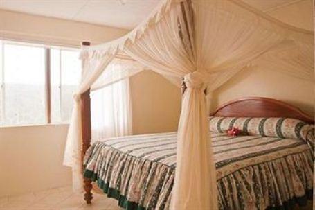 Still Beach House Hotel Soufriere Room photo